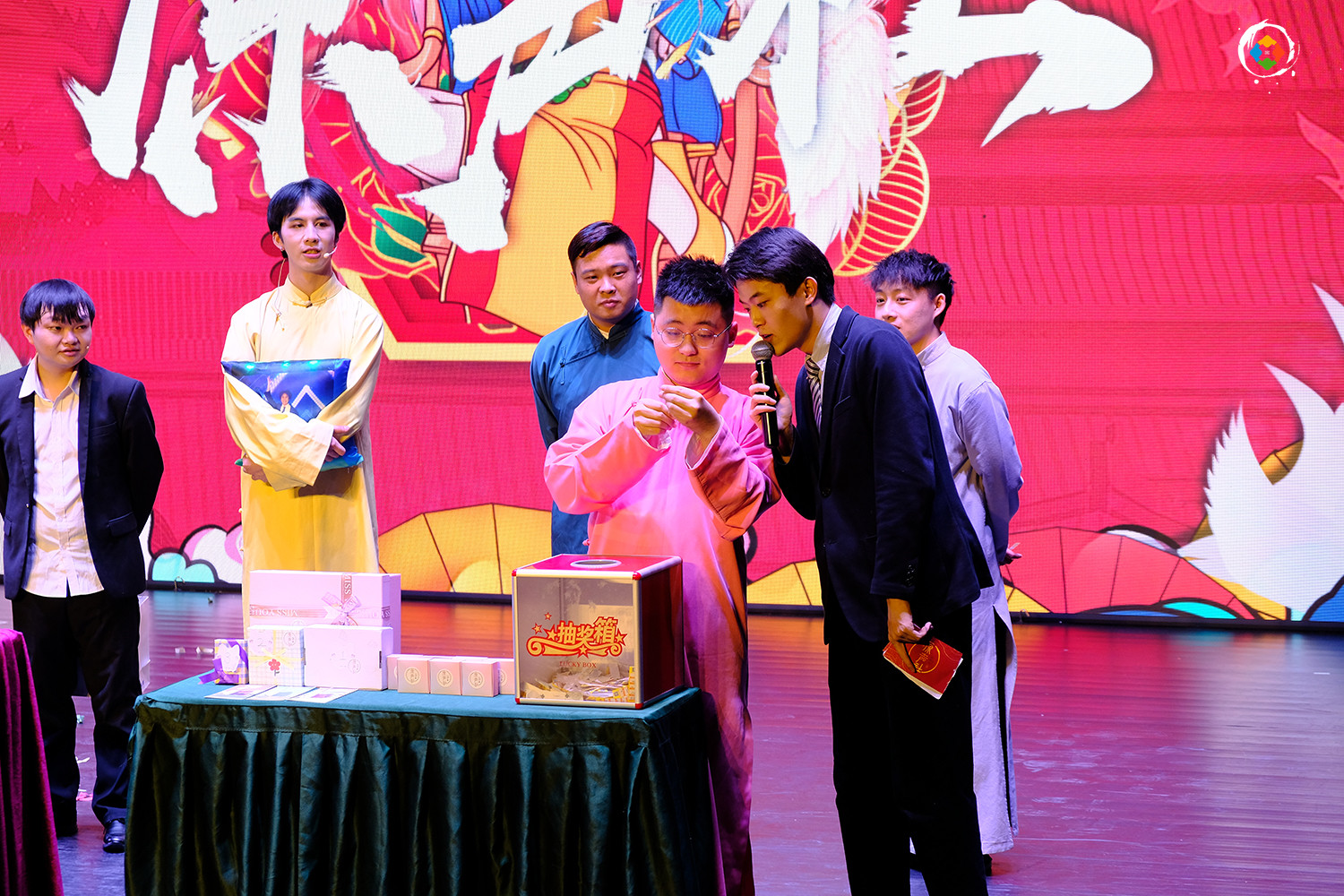 对话重庆原声社：从房地产到喜剧，延续了80后创始人的校园梦想