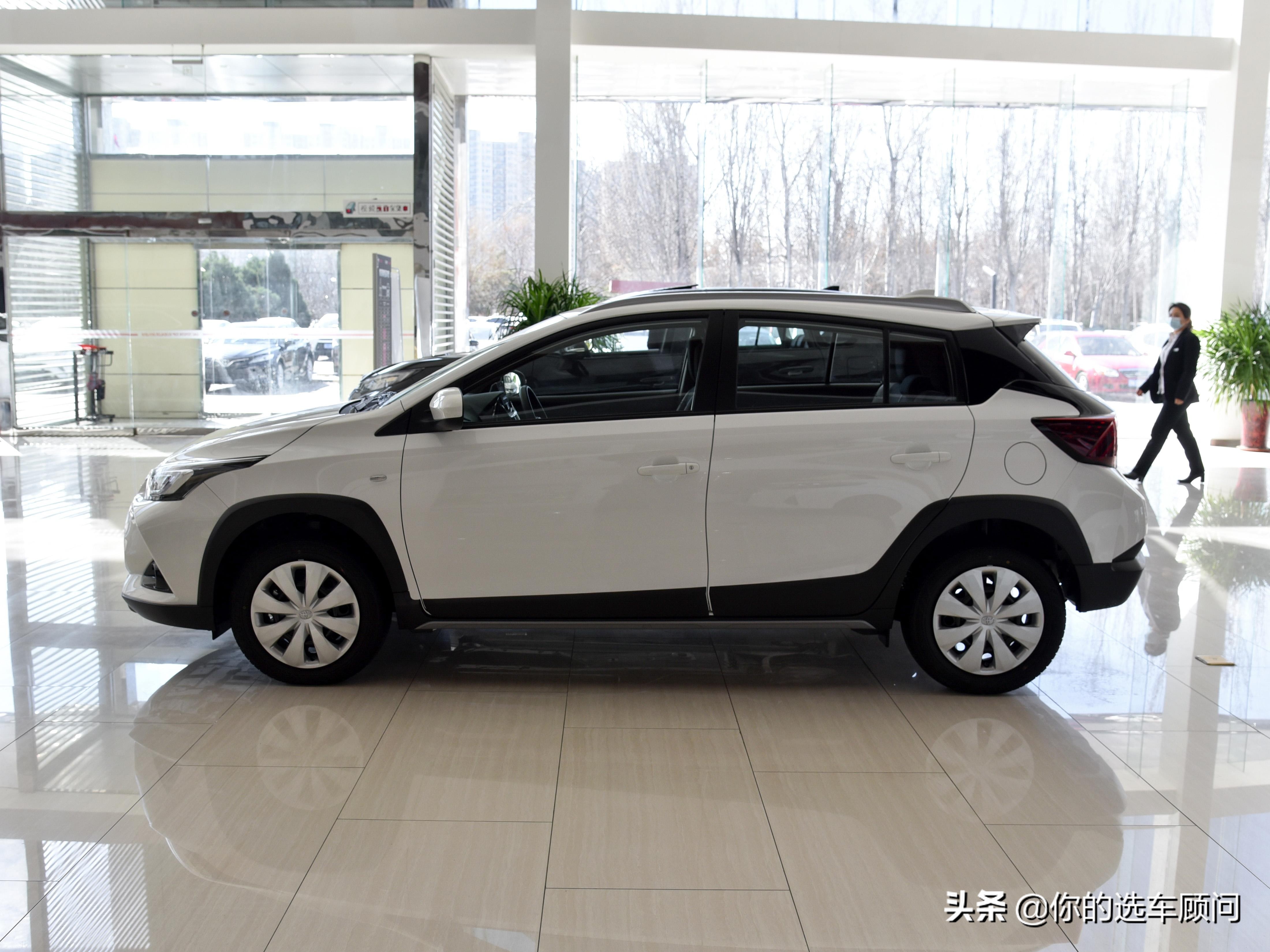 2016款丰田yarisl致炫图片红色,2020款丰田致炫yaris价格