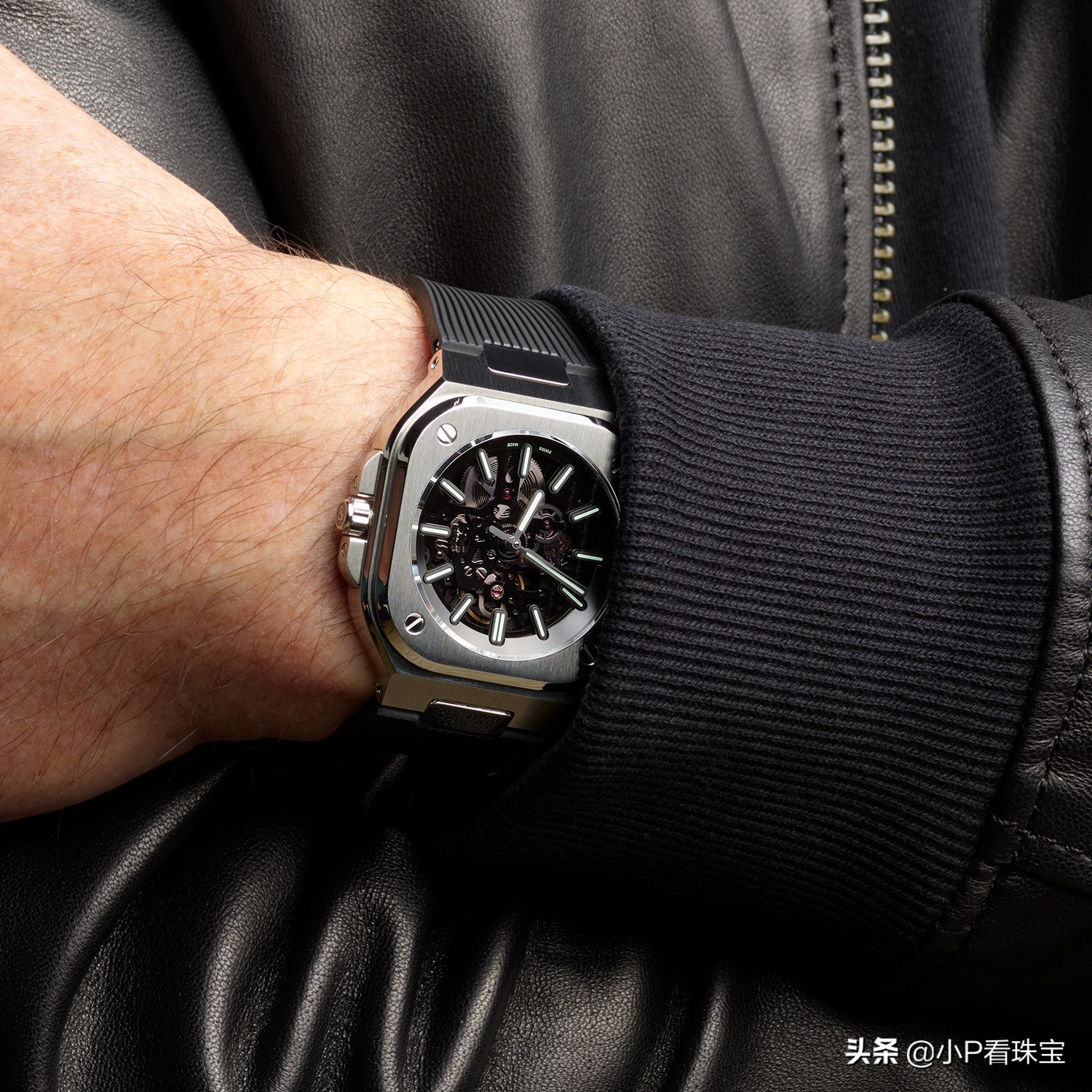 贝尔与罗斯Bell＆Ross推出BR05SkeletonNightlum镂空和夜光的方表