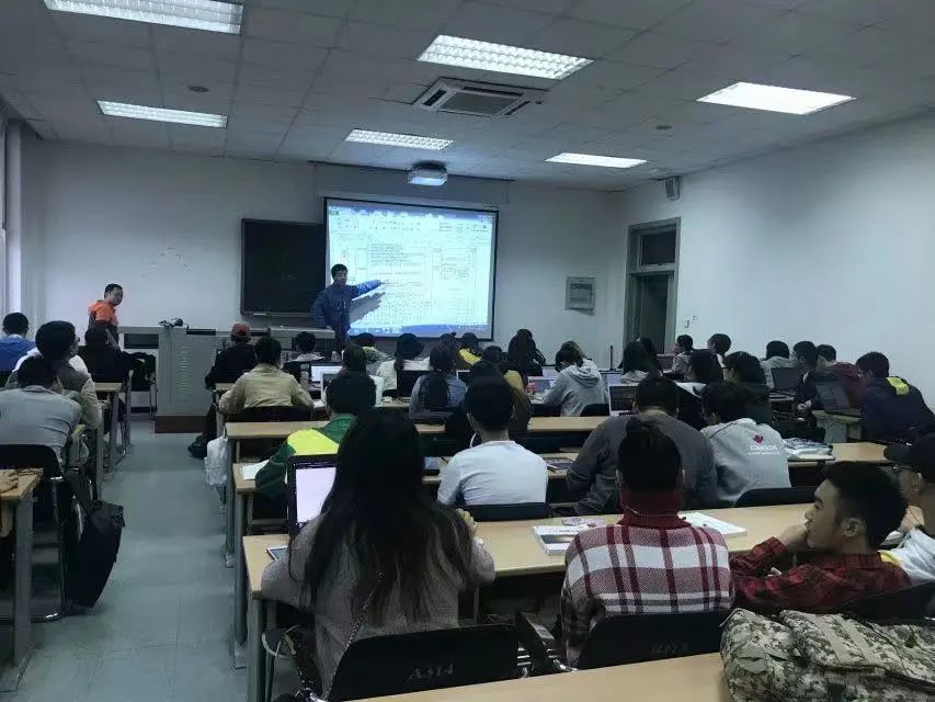 东软，青城山下最大的养老院型综合网吧