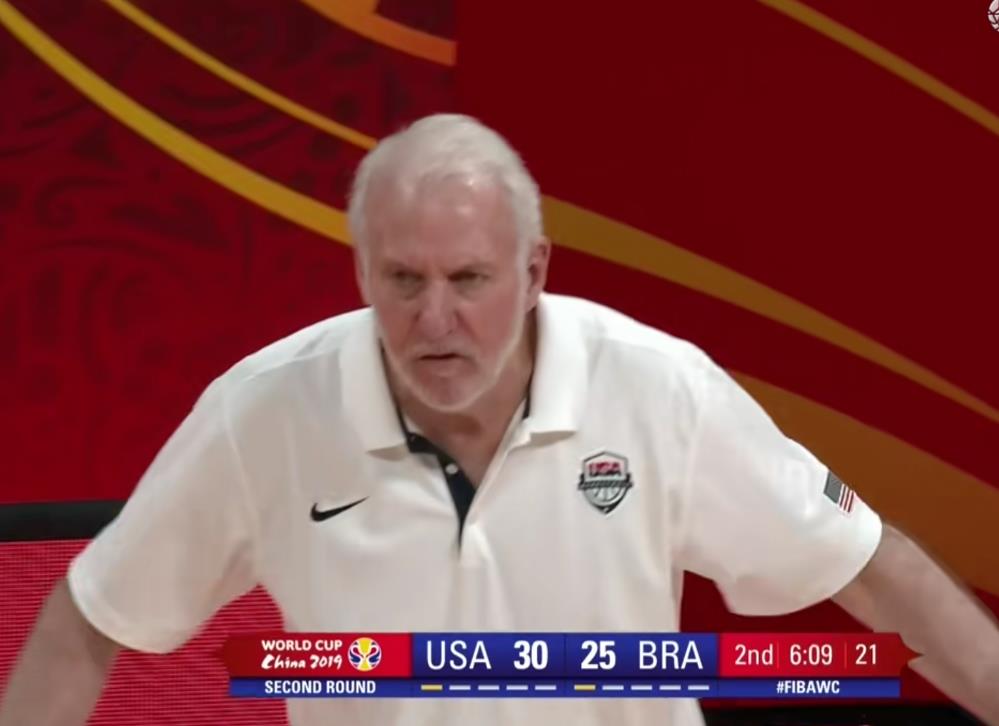 巴西啦啦队舞蹈燃爆全场,巴西闪电精彩表演视频