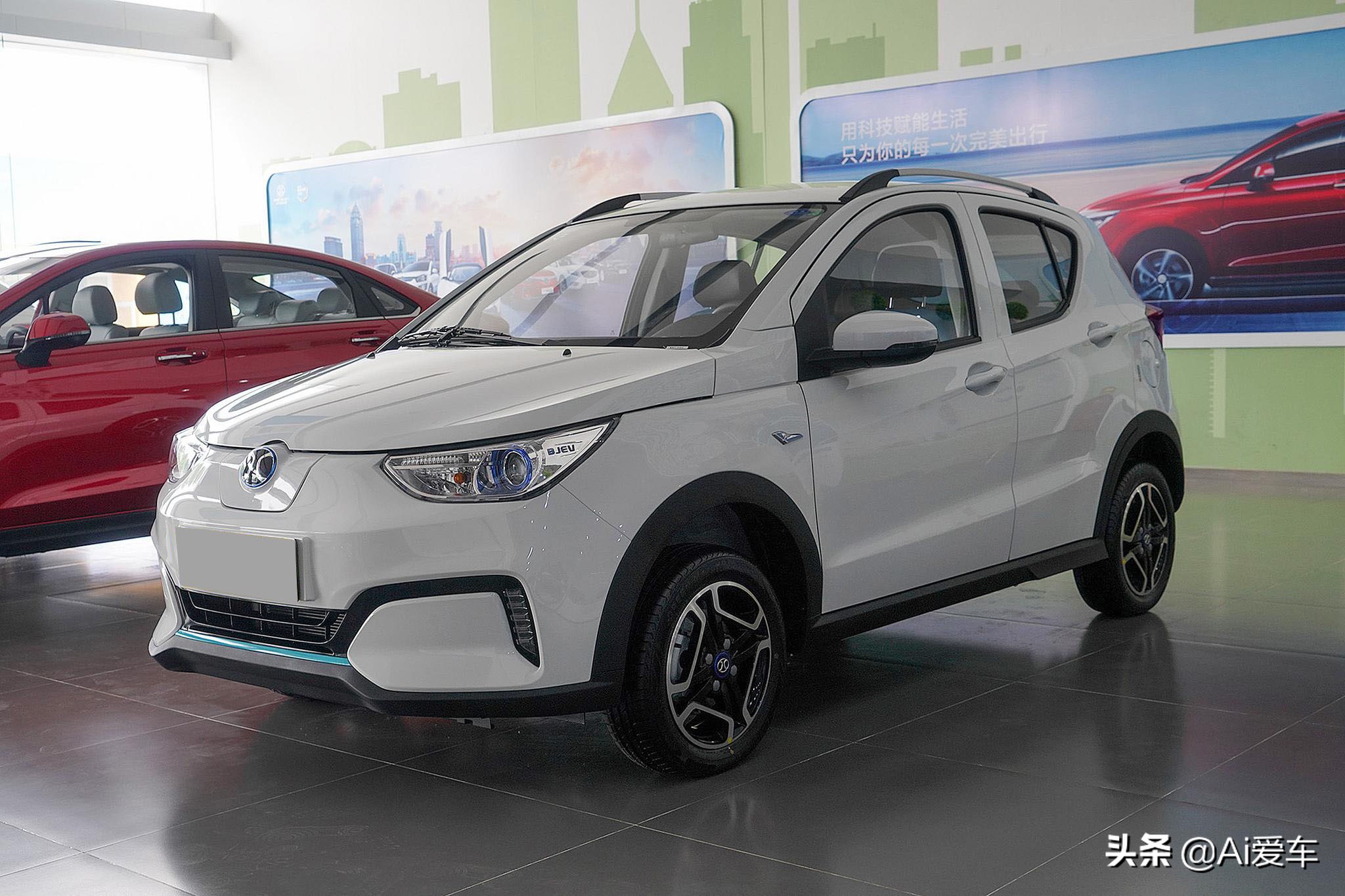 便宜省油电动汽车续航里程长,便宜好养的代步车