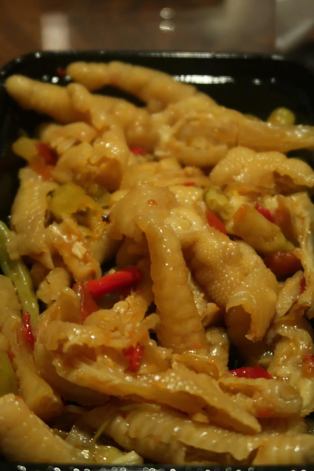 西安正宗小吃街是回民街吗,西安正宗本地小吃街回民街