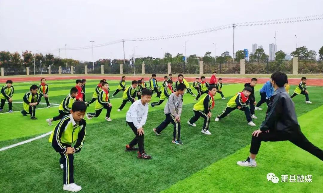 让足球回归纯粹,足球校园比赛