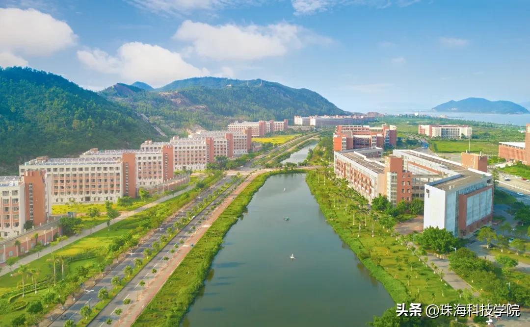 读一所校园环境和学习氛围全方位一流的大学是什么体验？
