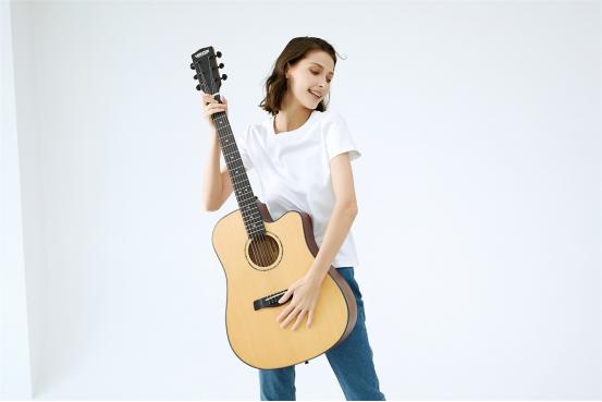 吉他新手推荐什么吉他学生党,推荐一下初学吉他