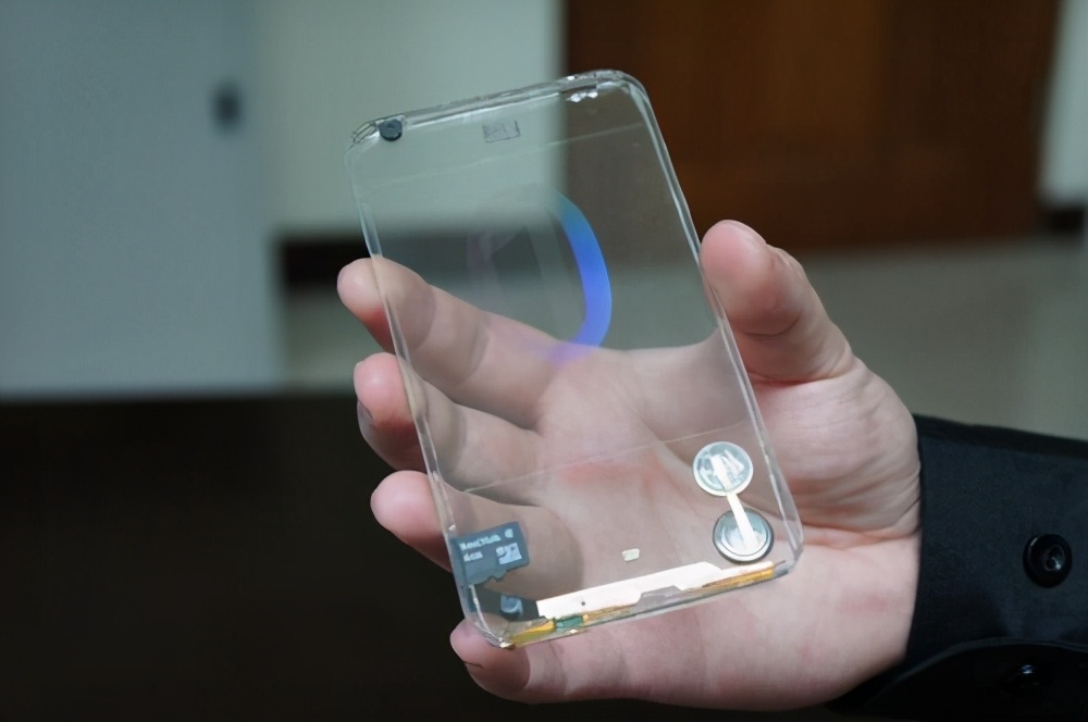 全透明的手机看起来有没有很酷炫,已上市的全透明手机