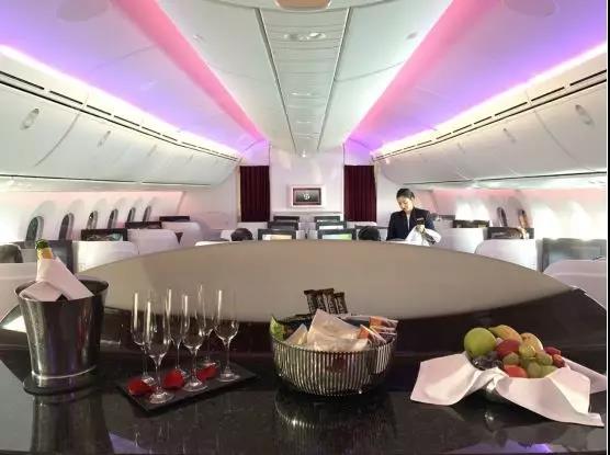 卡塔尔航空777经济舱体验,卡塔尔航空qsuite商务舱是哪个飞机