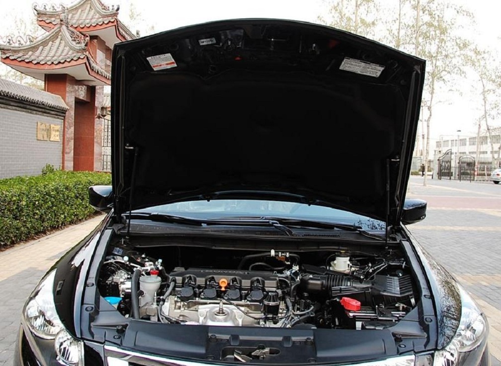 雅阁进入中国,雅阁新款上市老款还值得买吗