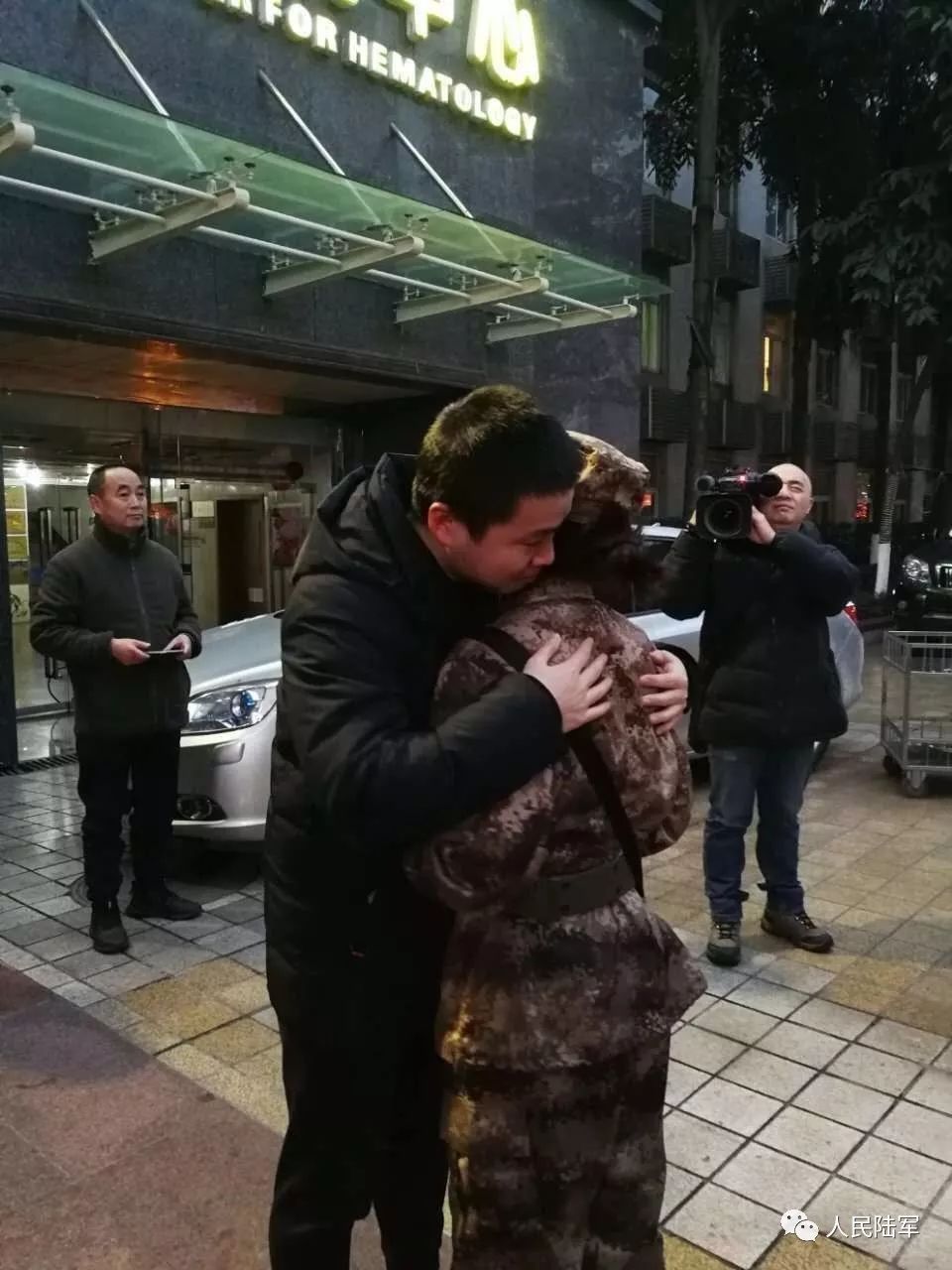 进出北京高速封路？谣言！全市35座地铁站进站要测体温