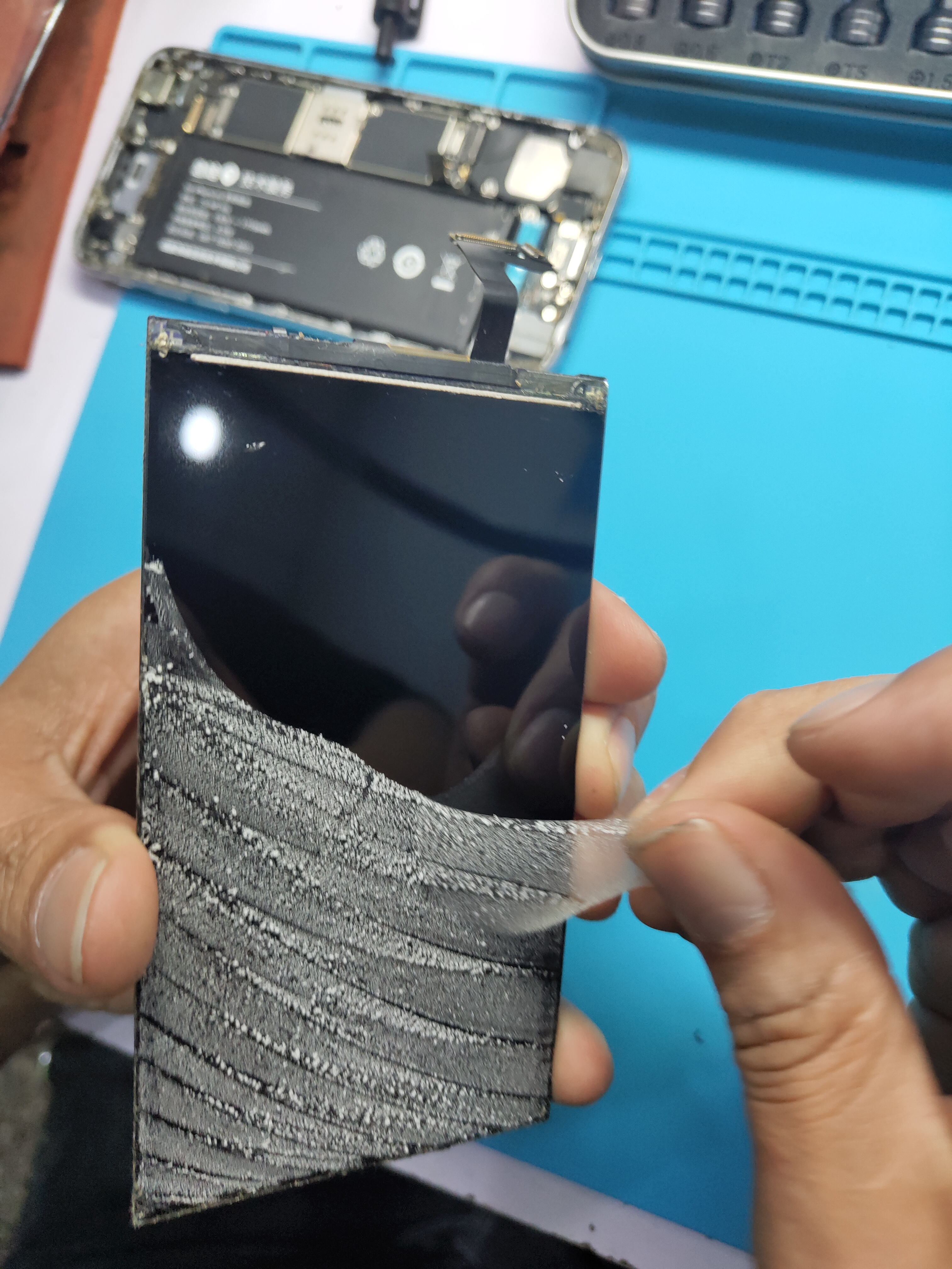 苹果6碎屏维修多少钱,碎了屏的苹果6