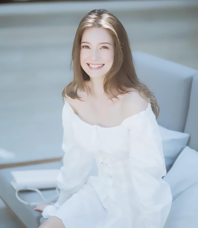 白俄罗斯女艺人模特写真,白俄罗斯超模写真