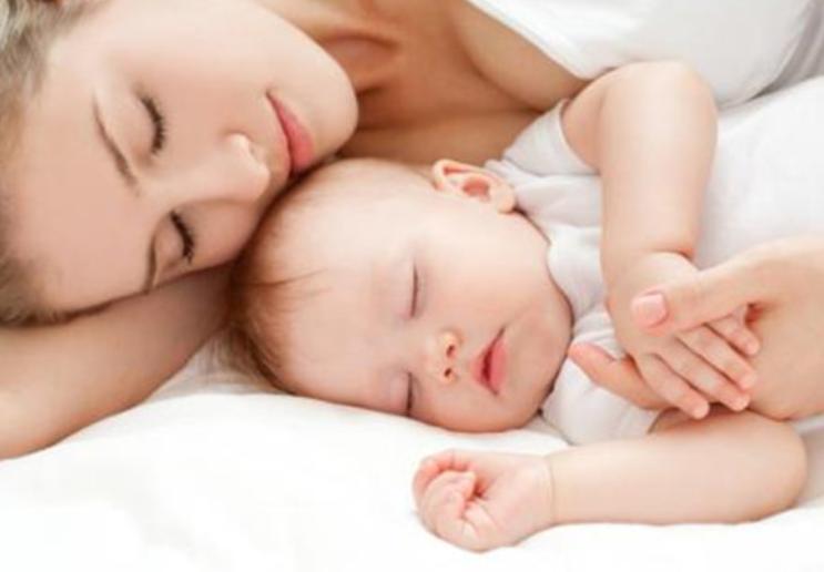 夜惊症宝宝怎么治疗,宝宝夜惊睡不安稳是怎么回事