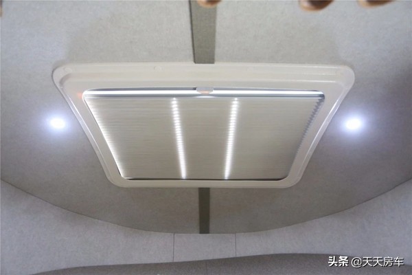 2018拓锐斯特房车经典款,拓锐斯特2022款房车c型菁英版