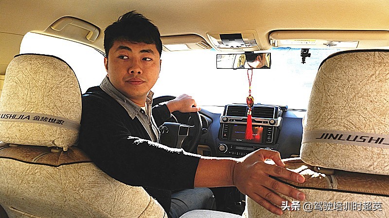 停车姿势教学视频,自动泊位停车技巧