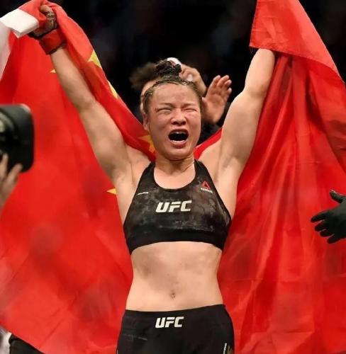 乔安娜赛前嚣张挑衅张伟丽引热议,张伟丽对乔安娜比赛