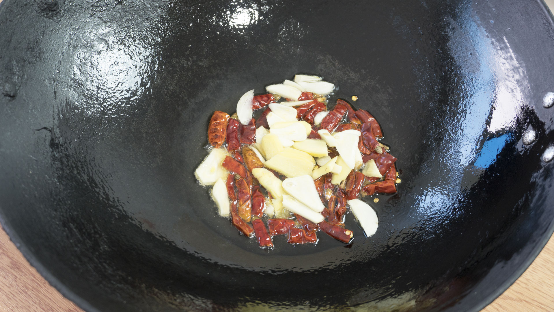 学会这8道冬令进补美食轻松过冬,冬日驱寒暖胃美食有哪些