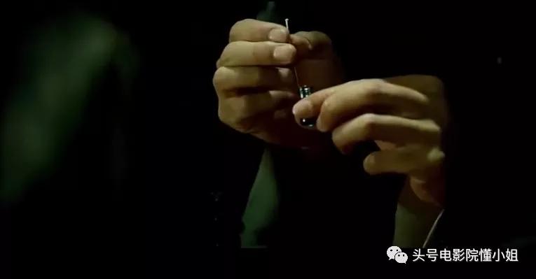 张译悬崖之上受刑演技炸裂瞬间,张译悬崖之上受刑演技炸裂