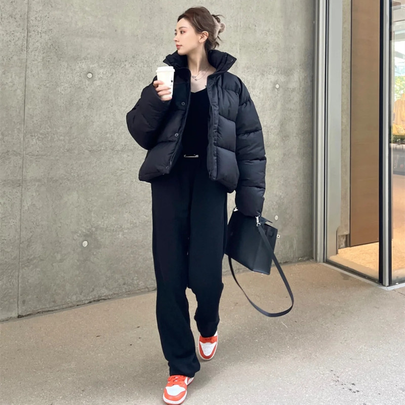 冬季穿羽绒服怎么搭配裤子,羽绒服内搭穿什么暖和不臃肿