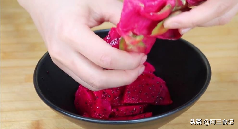 火龙果不可以和什么零食一起吃,火龙果和什么一起吃好吃