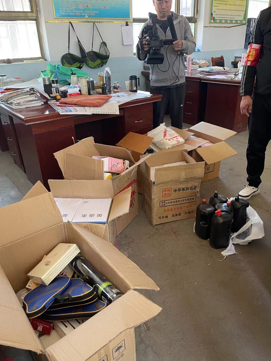 千里之外心连心,千里手拉手