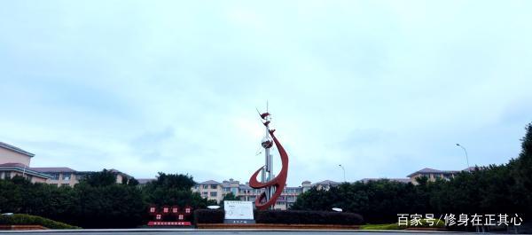 为什么南康中学在赣州排名第一,赣州中学和南康中学哪个更好