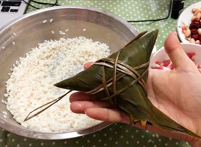 简单易学的粽子做法快学起来吧,手把手教你两种粽子做法