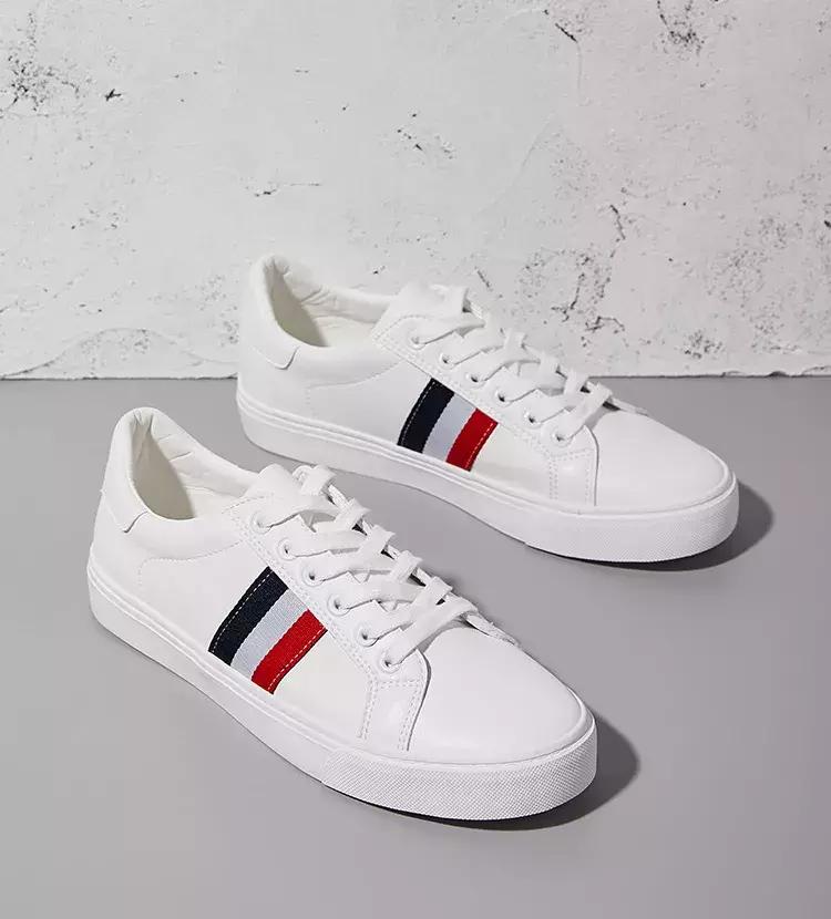 开春最近比较火的鞋,开春最值得买的鞋子