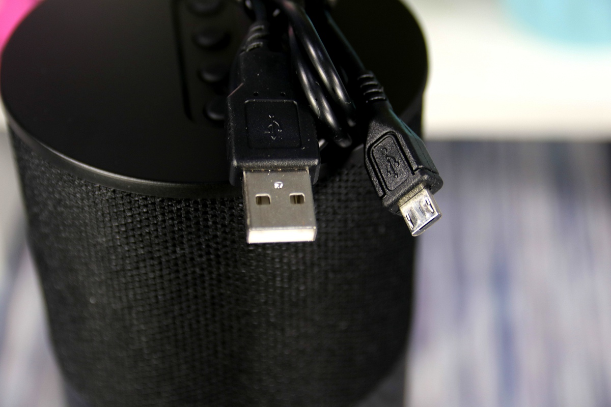 无损音质360度环绕立体声,艾特铭客金刚5蓝牙音箱评测