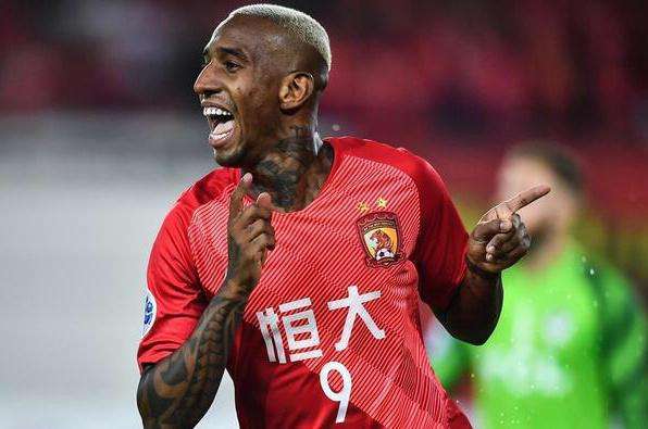 恒大发型,脏脏辫韦世豪实况足球