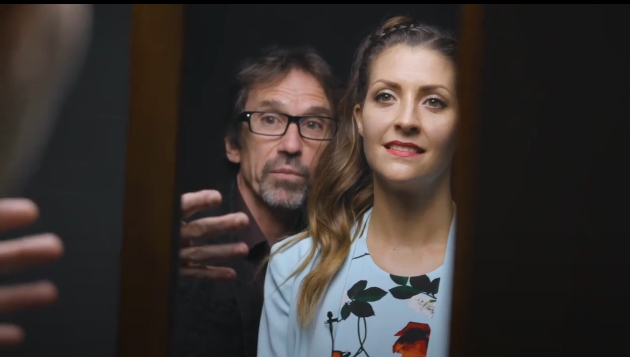 详细说一下连续30天对镜子说你是谁结果发生怪异事件的看法