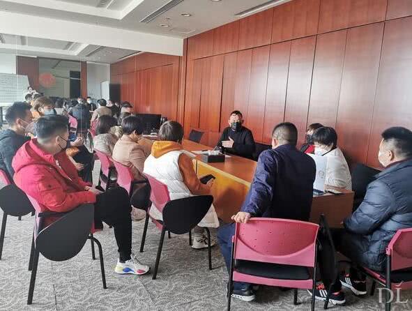 商业鬼才一天挣1700万,鬼才于东来把员工宠成公主病