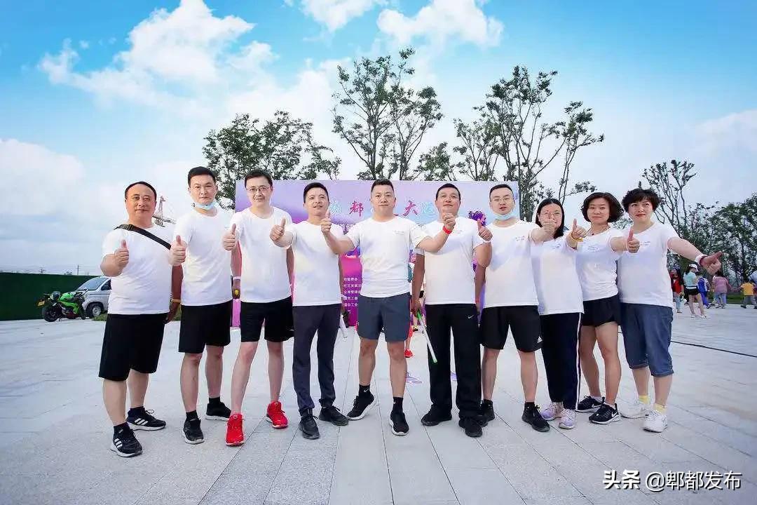 菁蓉湖荧光夜跑,郫县菁蓉湖公园夜跑