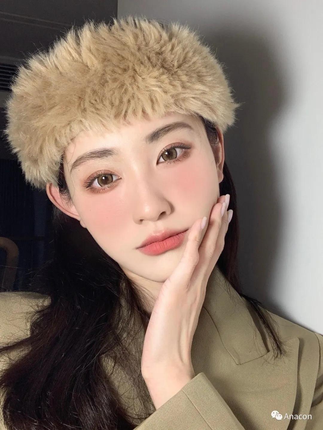 年抛美瞳大直径推荐店铺,moonenleen美瞳银霜灰