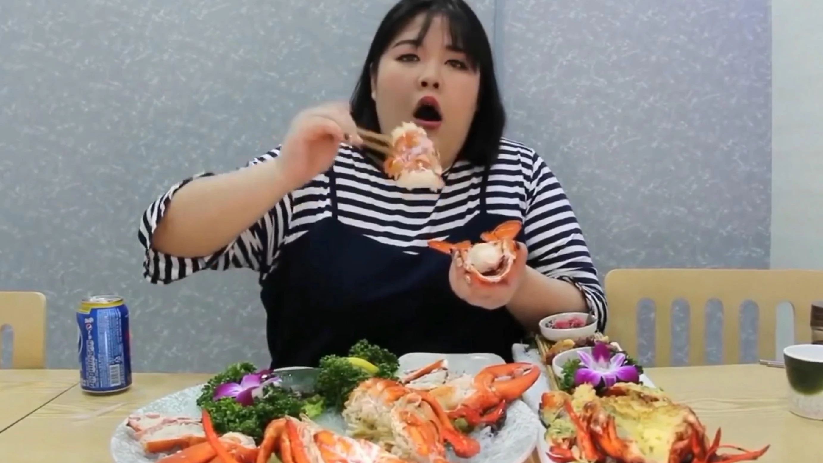 揭秘某些网红直播卖货,网红直播卖货揭秘