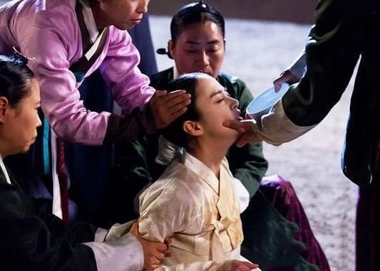 古代五大女性酷刑，每样均由太监发明，折磨女人痛不欲生