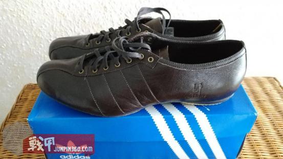 俄罗斯街头爱国,俄罗斯人喜欢三叶草