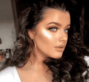 学会Rihanna、钟楚曦、张韶涵的高光技能，比打10针玻尿酸都管用