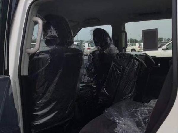 中东途乐5.6沙漠越野,霸气威武的设计新款日产途乐实车