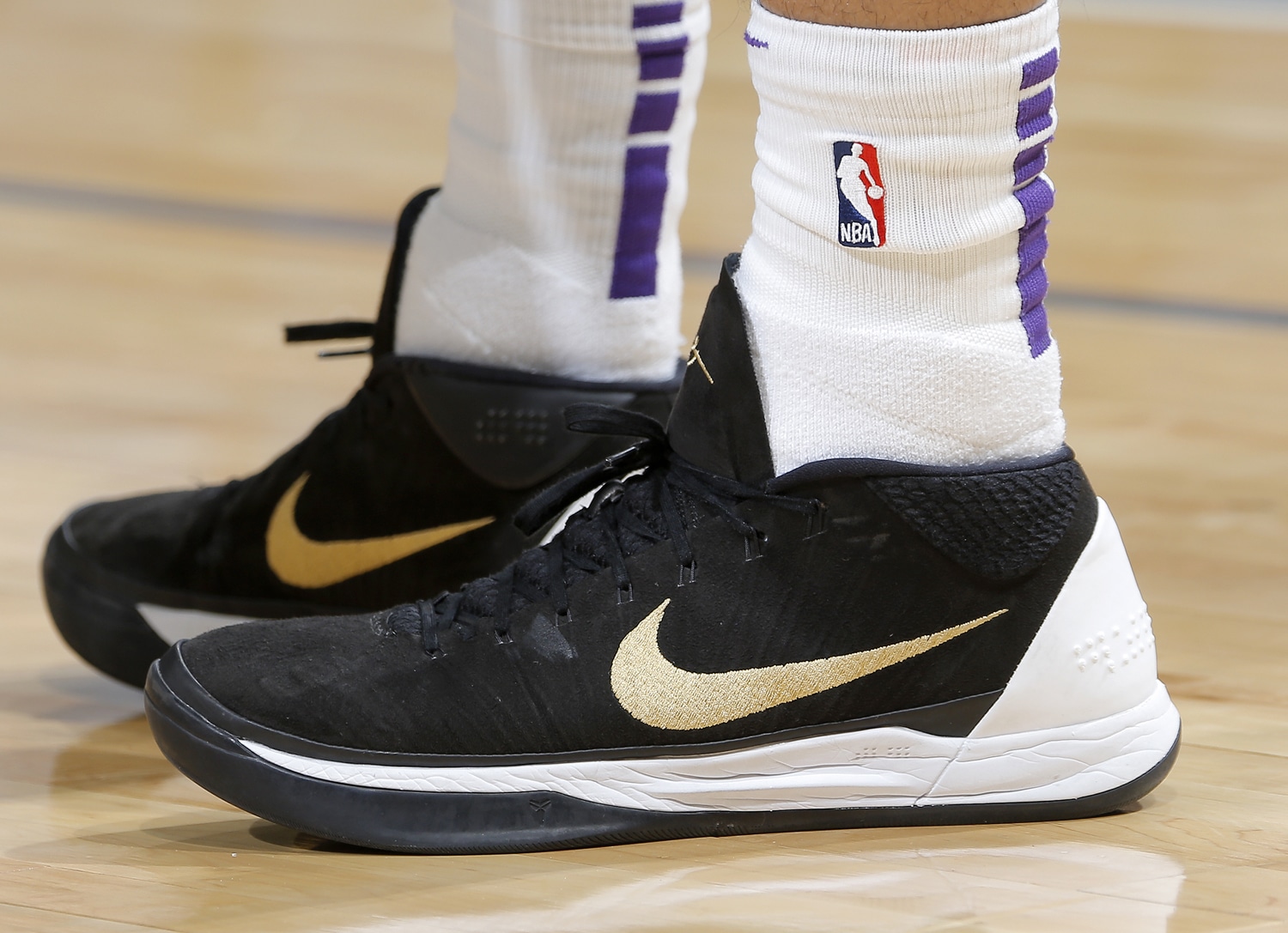 NBA赛场最近三天篮球鞋精选集：鞋头们的赛季鞋王之争越发激烈