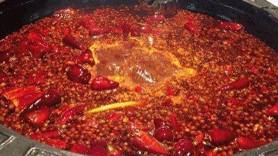 吃完火锅就拉肚子如何缓解,吃火锅爆痘还拉肚子怎么回事