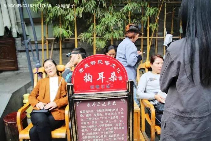 成都宽窄巷子闲适的幸福触手可及,四川成都宽窄巷子里的闲适