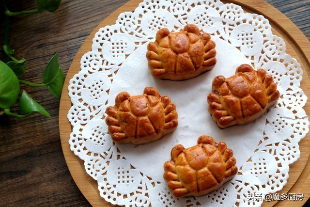 月饼家常做法不用转化糖浆,月饼好看又好吃做法