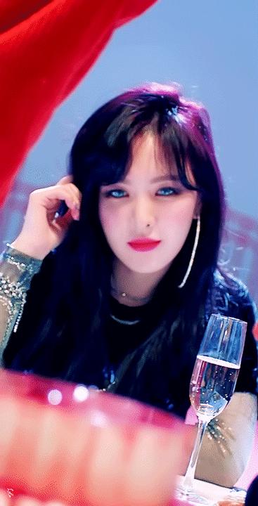 女团爱豆同款披头发,盘点最适合粉发的韩国女爱豆