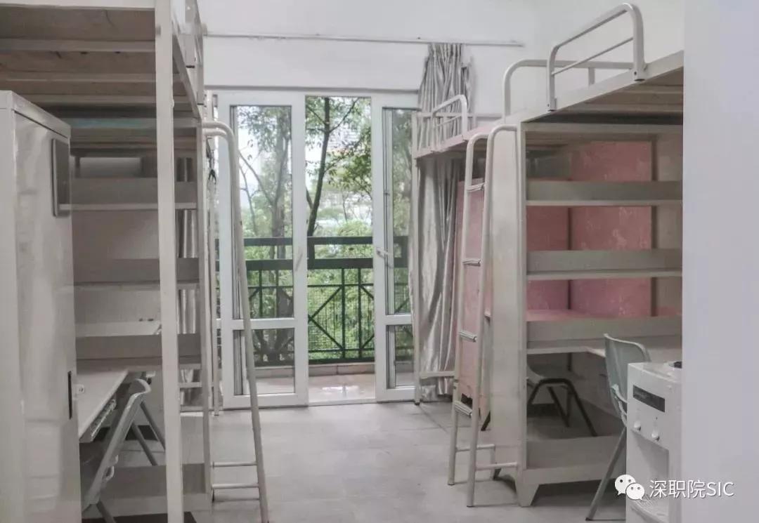 好的大学宿舍和差的大学的对比,大学宿舍差距大