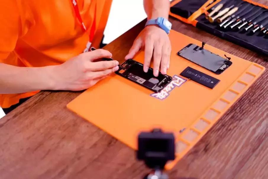 闪修侠创新企业,闪修侠直营服务