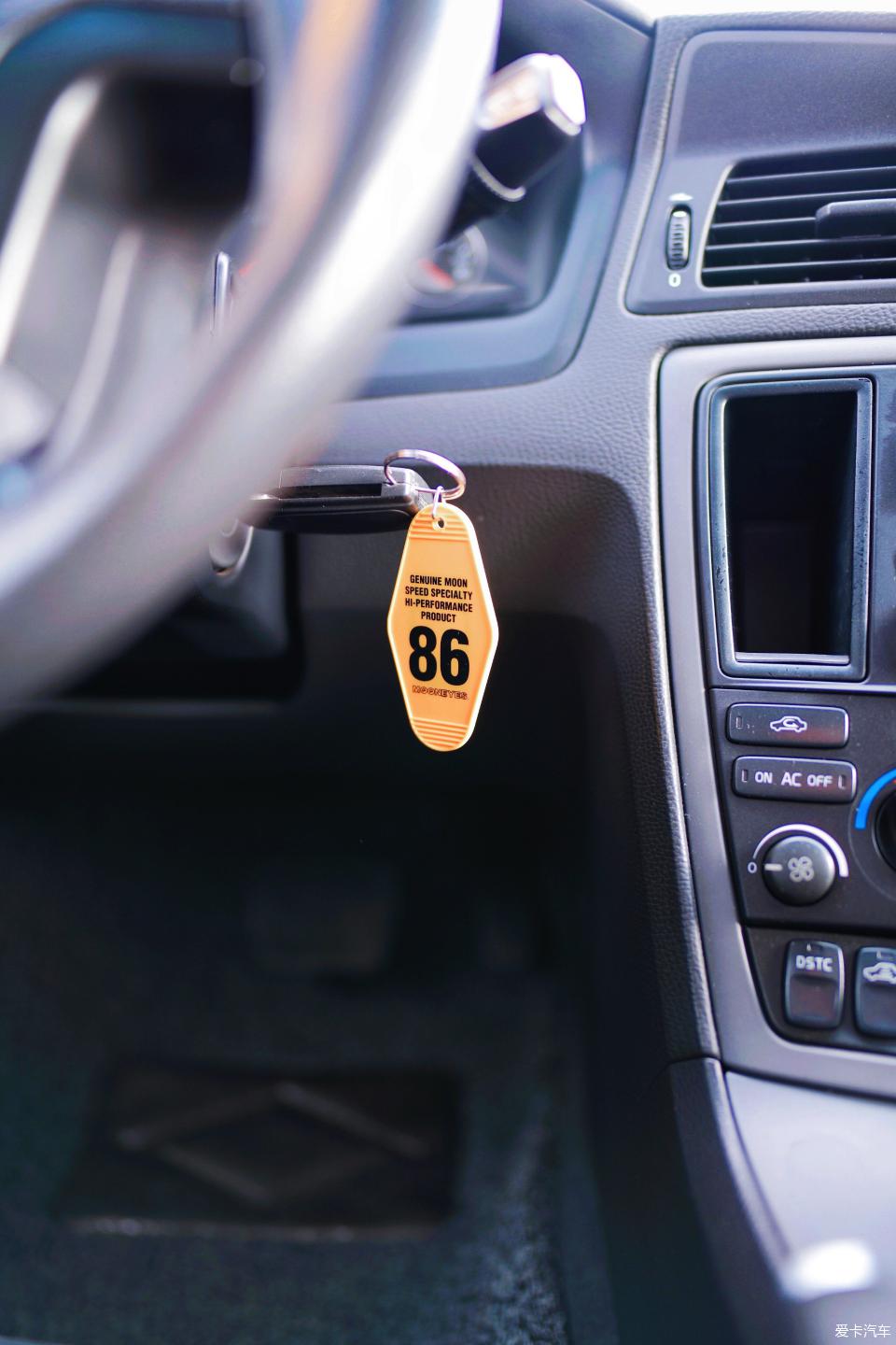 沃尔沃v70两门,2020款沃尔沃v70深度测评