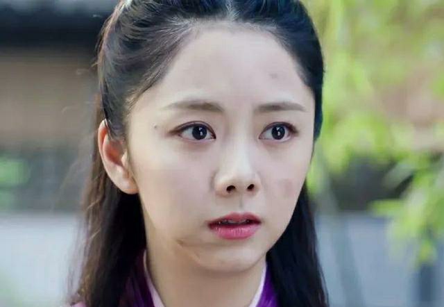 塌鼻好看的明星,哪些明星的鼻子是蒜头鼻和塌鼻子