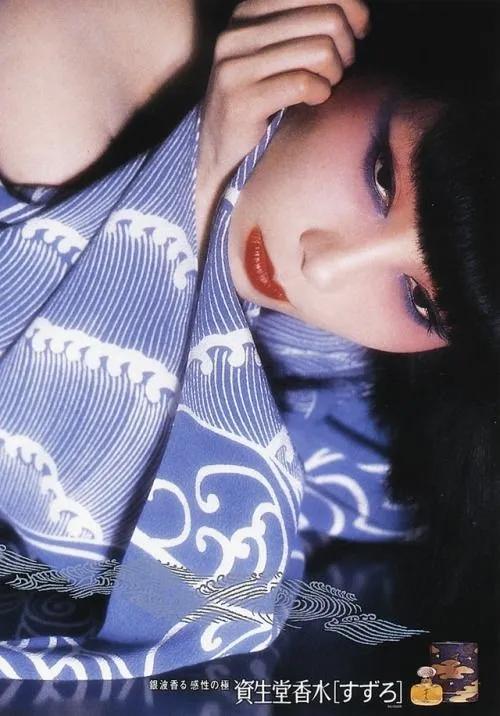 22岁出道28岁成YSL宠儿,意外逝世13年,她仍是资生堂的第一美人