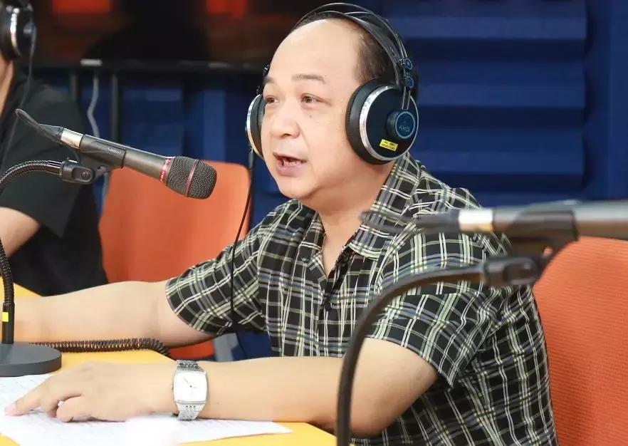 “在佛山坐公交是什么体验？”“谢邀，刚下公交，就是家门，不塞车太爽！”